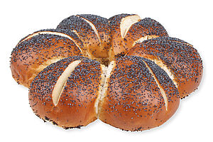 Laugenkranz mit Mohn