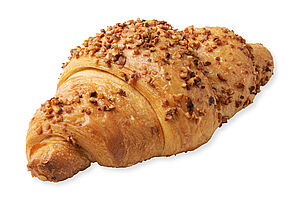 XXL butter croissant with hazelnut-nougat creme