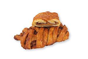 Plait filled with Biscoff® spread